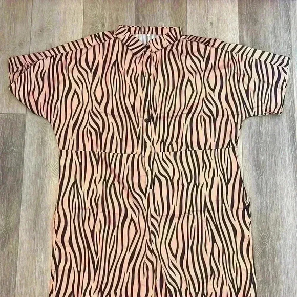 3XL zebra printed jumpsuit - Picture 2 of 9